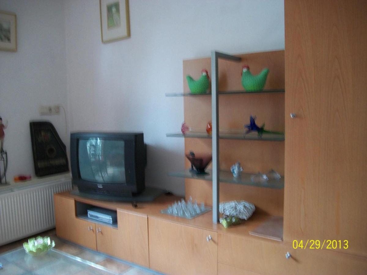 B&B Bij De Boomgaard Tricht Экстерьер фото